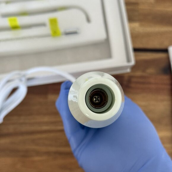 NuDerma Portable Handheld Skin Therapy Wand Machine w/Neon Skincare NIB - Picture 9 of 16